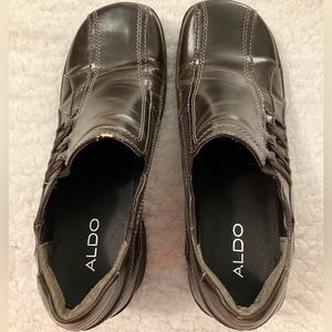 ALDO dark brown chunky shoes. Size 9. Barely worn.